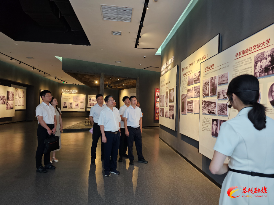 邓元连带队赴武汉开展“县校合作”对接交流活动