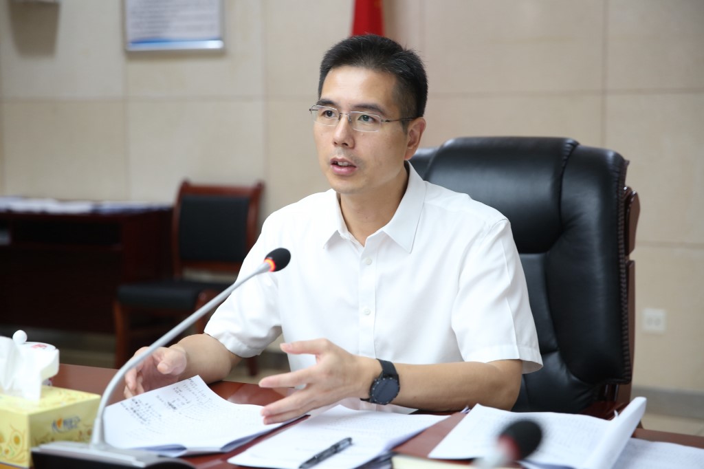 攸县第十八届人民政府召开第39次常务会议