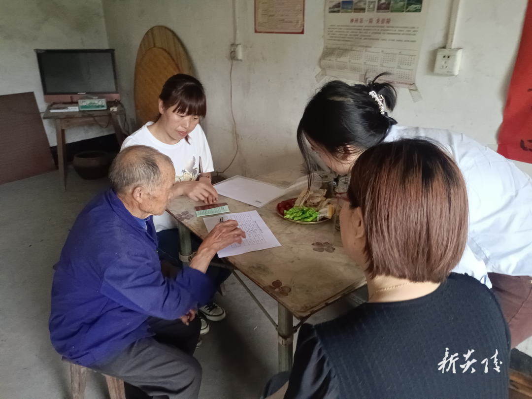 策源乡：走访慰问特困户 真情关爱暖人心