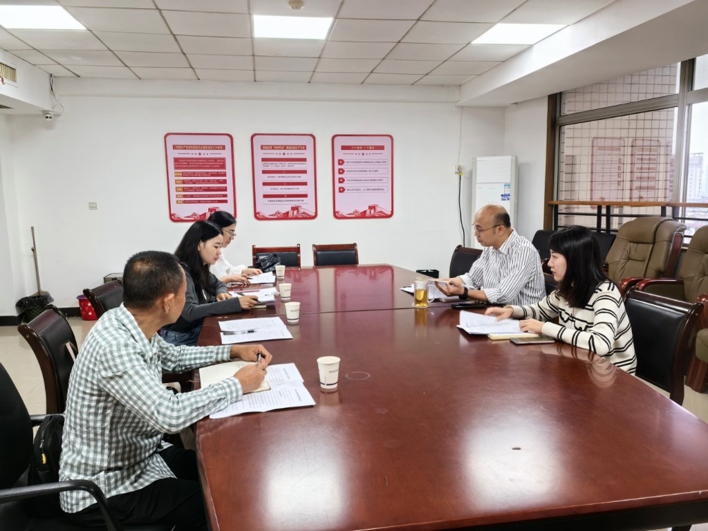 依法管理档案工作增强档案法制观念