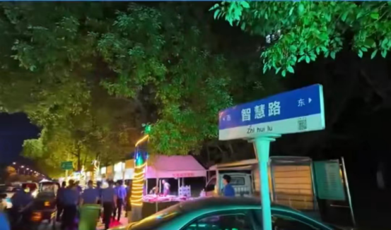 学林街道城管中队开展餐饮油烟污染专项整治行动