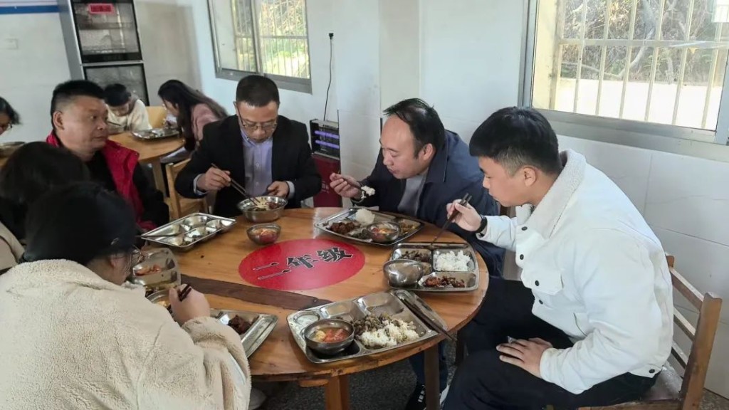 守护校园美好“食”光｜龙潭镇开展校园食品安全专项检查