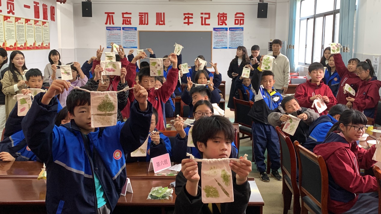 攸县："青赴绿意，大美湖湘"生态文明宣讲进校园