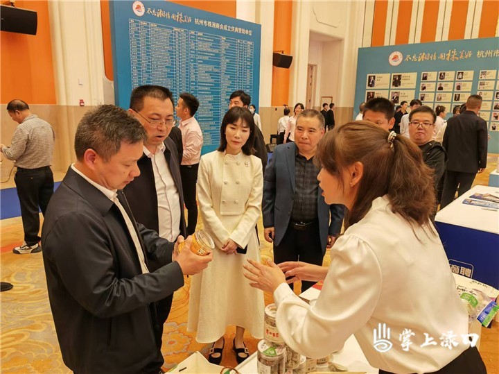 区领导率队到杭州走访调研企业