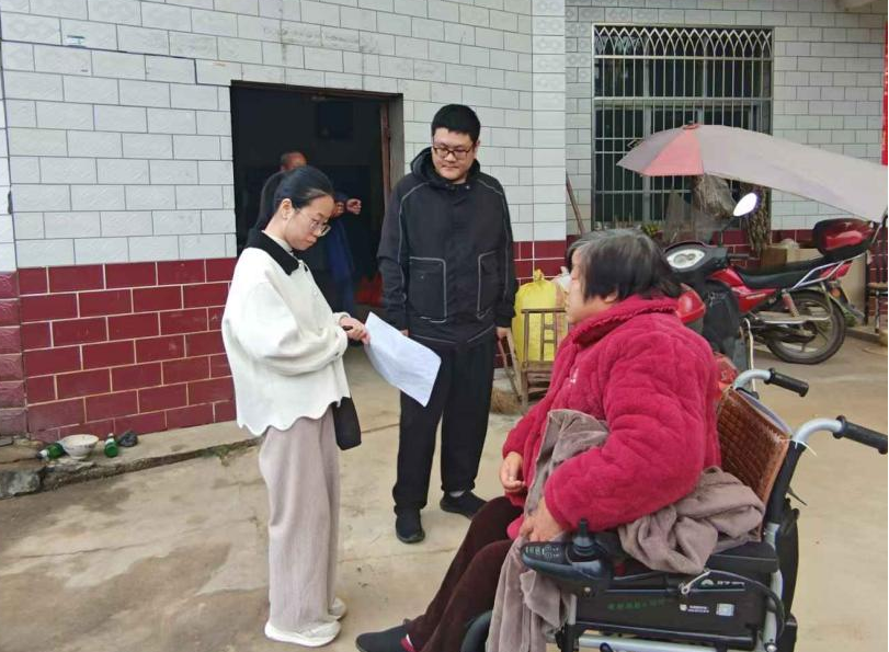 左权镇：联动下乡行，铺就残疾证办理“暖心路”