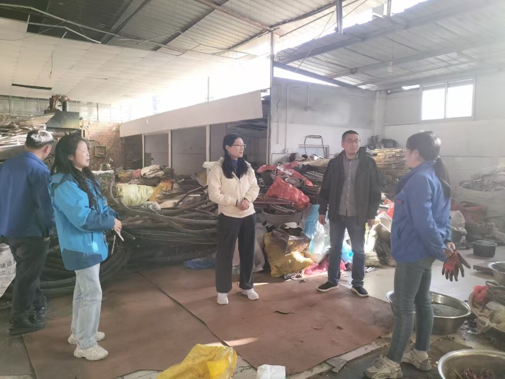 清水塘街道果园社区:冬季安全生产排查活动