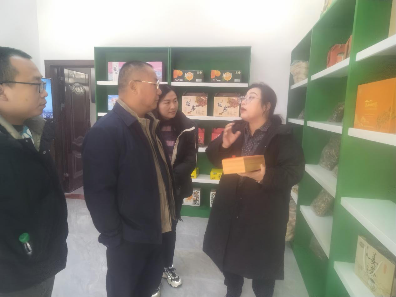 市供销社党组成员、监事会主任曾文飞到 茶陵开展工作调研