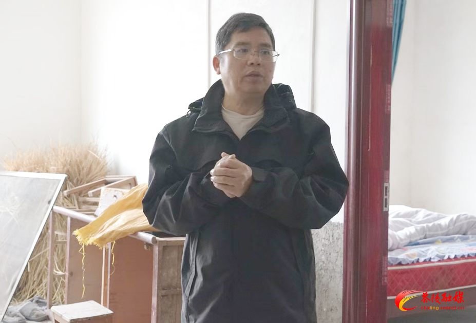 邓元连督导乡村振兴工作