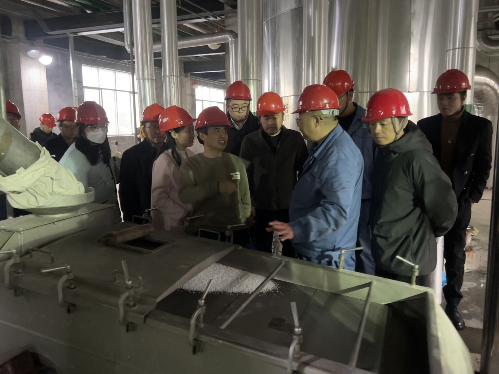 市高分子新材料与精细化工产业链赴岳阳市现代石化产业链学习交流