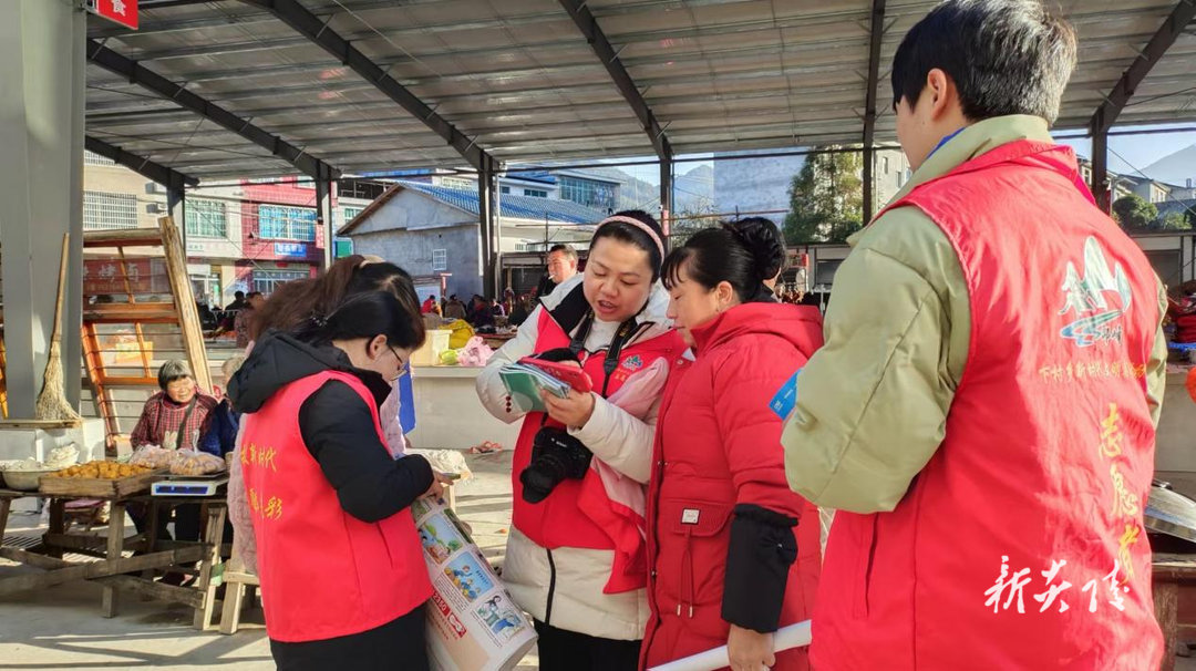 下村乡：政策宣传“赶大集” 便民服务“零距离”