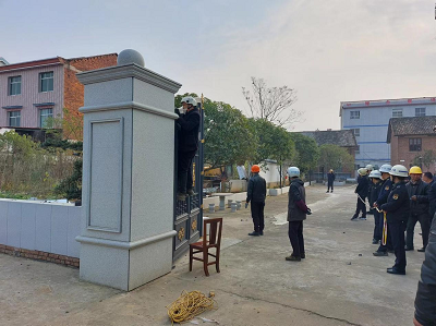 谭桥街道:严守法律红线 强制拆除违建