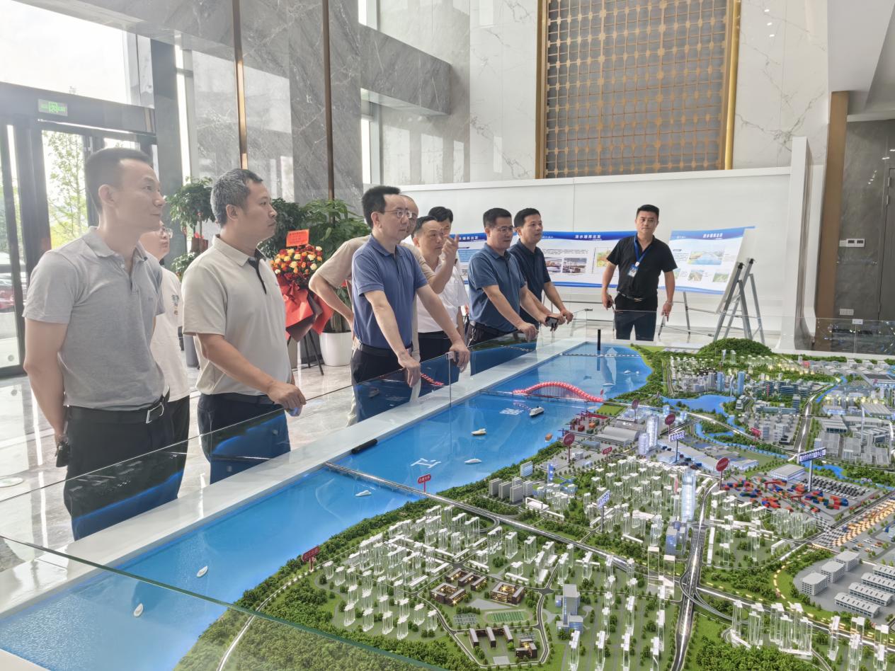 湖南日报对高水平生态环境赋能高质量发展的"株洲样本"进行解读报道