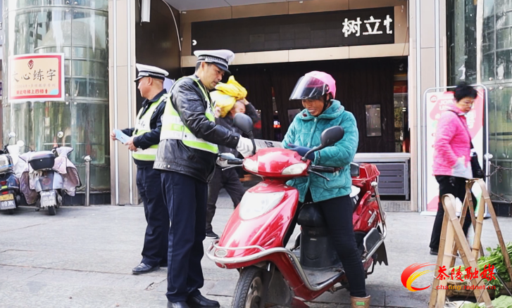 【树身边典型 护一方平安】李建文：城区道路上的忠诚守护者
