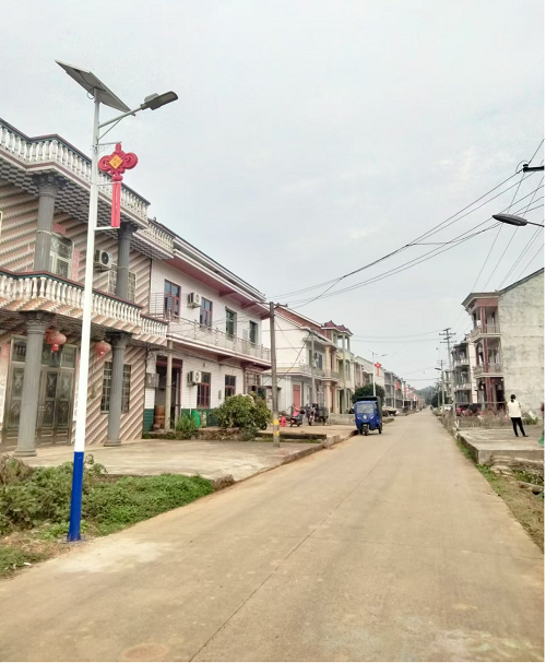联星街道田富村：安装太阳能路灯  照亮乡村幸福路