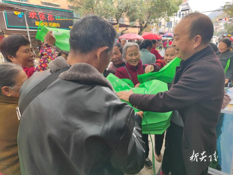 沔渡镇开展森林防火宣传月活动
