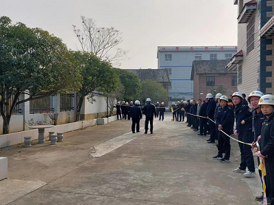 谭桥街道:严守法律红线 强制拆除违建