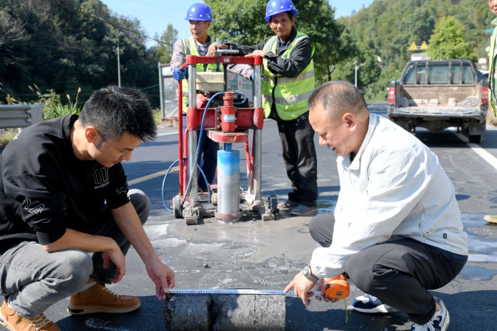 党建引路  畅行株洲 ——株洲市交通事务中心党建与业务工作深度融合走笔