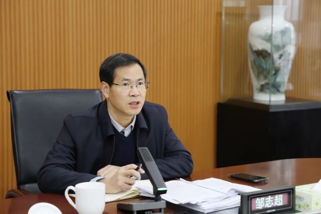 株洲经开区党工委召开会议