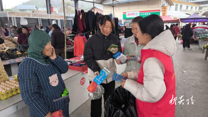 下村乡开展医保政策宣讲活动