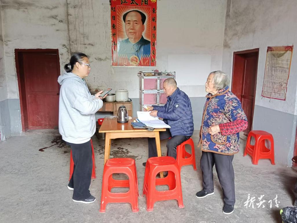 霞阳镇开展入户走访、政策宣传活动