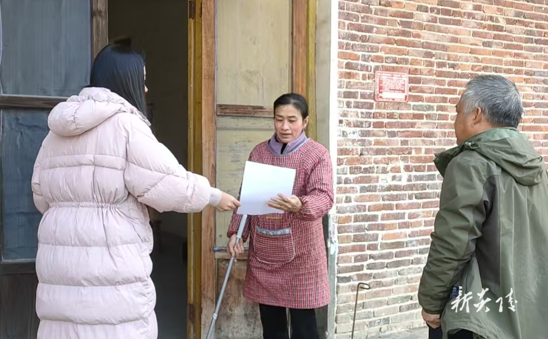 垄溪乡：“敲门行动”不停歇 安全守护“零距离”