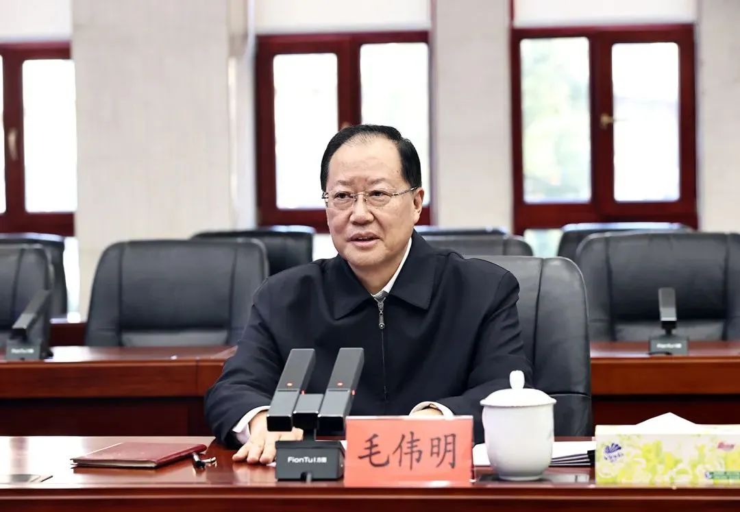 毛伟明主持召开2024年全省财税收入汇报会
