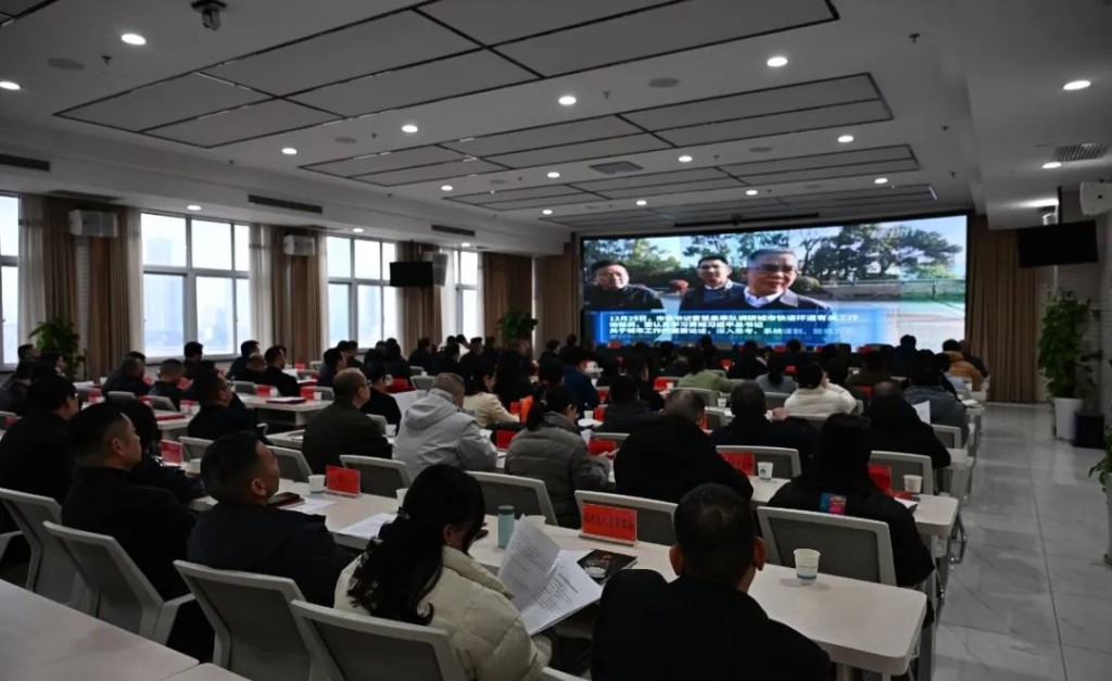创一流业绩 建一流队伍 市住建局召开2024 年度工作总结表彰大会