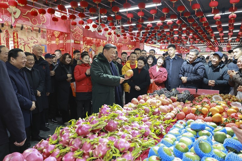 习近平春节前夕赴辽宁看望慰问基层干部群众 向全国各族人民致以美好的新春祝福 祝各族人民幸福安康 祝伟大祖国繁荣昌盛