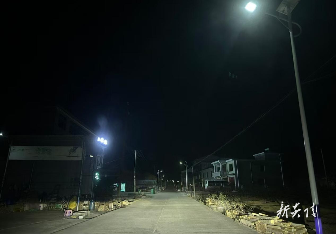 下村乡：乡贤助力乡村建设 照亮村民幸福出行路
