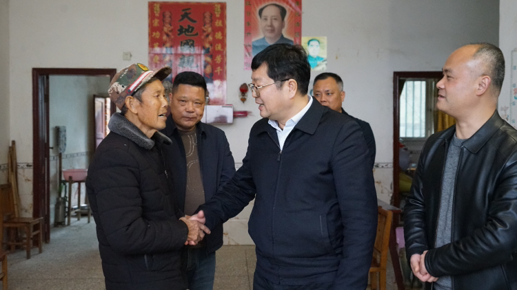 杨红兵到马江镇督导重点工作