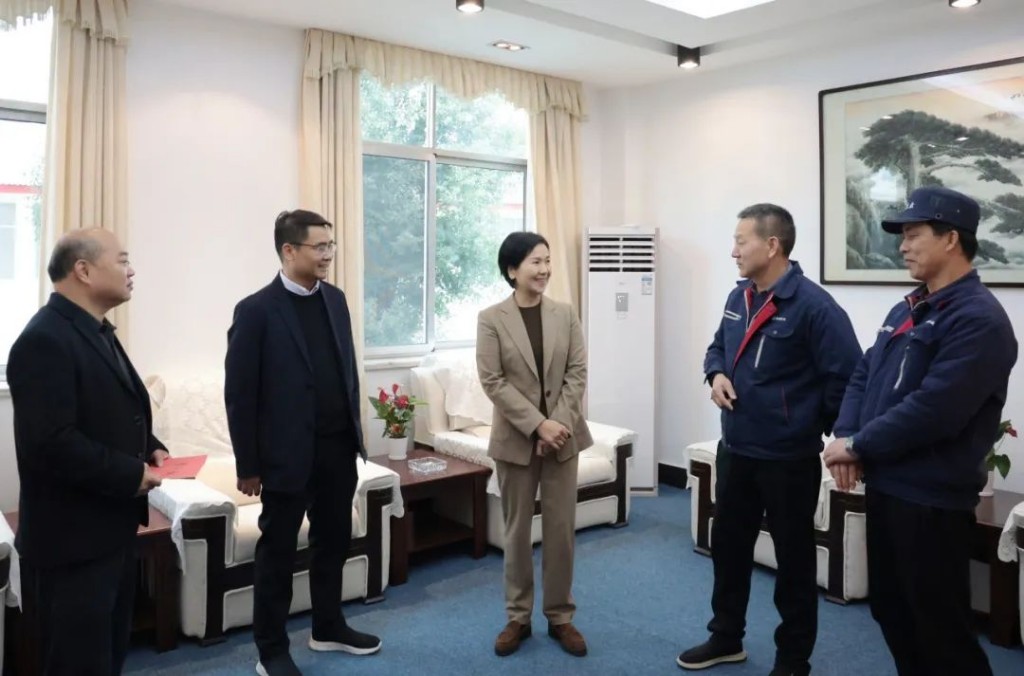 新春送暖 情系经开