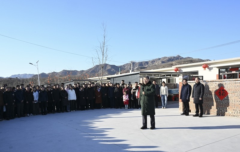 习近平春节前夕赴辽宁看望慰问基层干部群众 向全国各族人民致以美好的新春祝福 祝各族人民幸福安康 祝伟大祖国繁荣昌盛