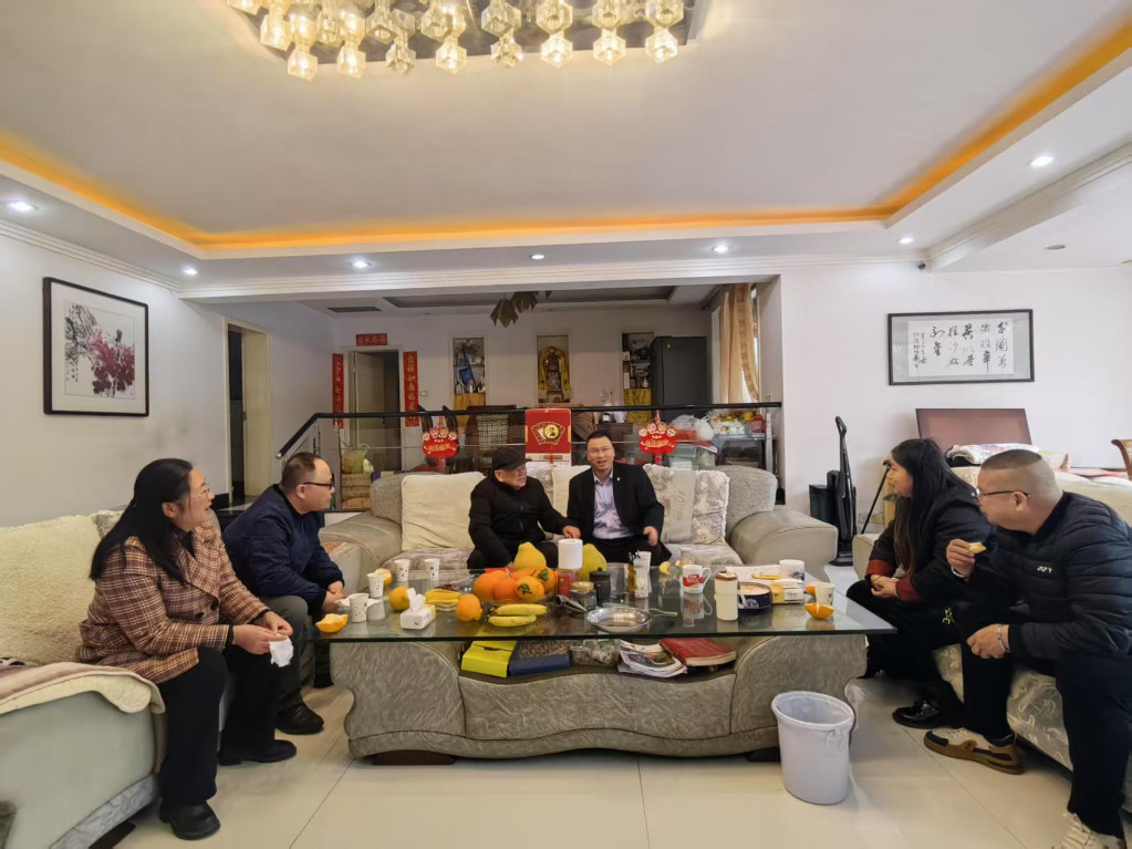 株洲市委老干部局走访慰问交通运输系统离休老干部