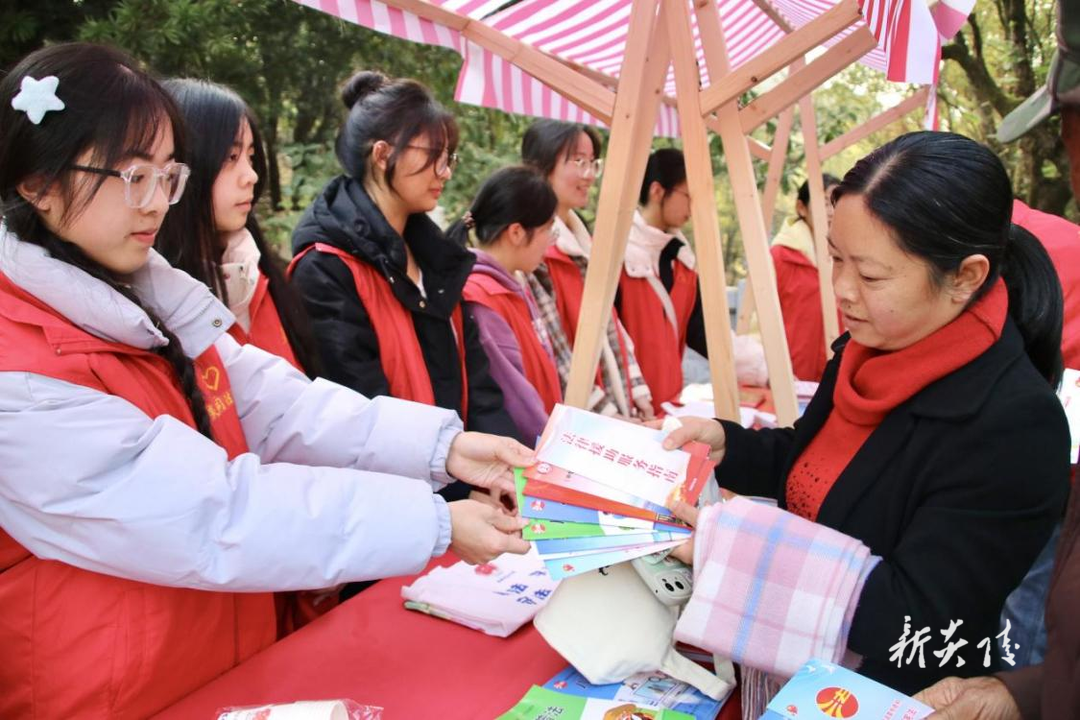 县司法局：神农福地过小年 “送法下乡”迎新春