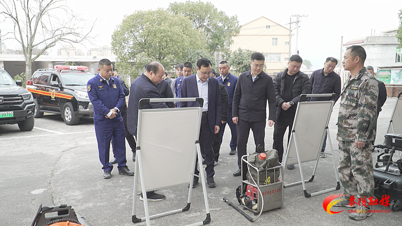阳望平来茶走访慰问及督导调研经济运行开门红、安全生产和森林防火