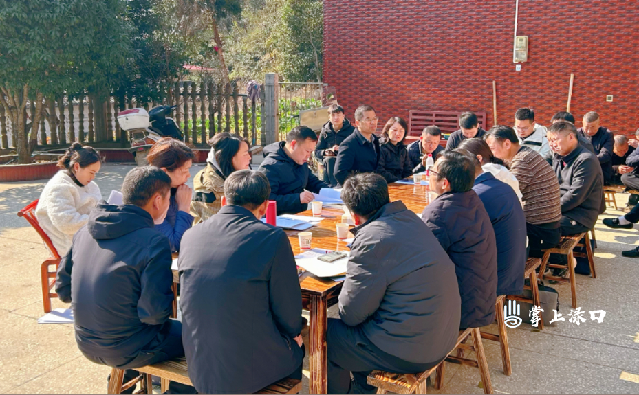 李晓彤到淦田镇调研清溪村幸福工程建设情况
