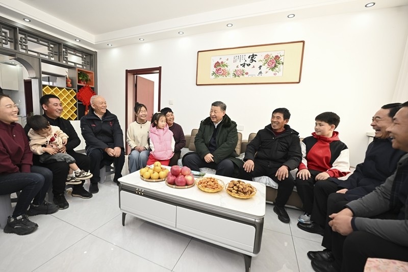习近平春节前夕赴辽宁看望慰问基层干部群众 向全国各族人民致以美好的新春祝福 祝各族人民幸福安康 祝伟大祖国繁荣昌盛