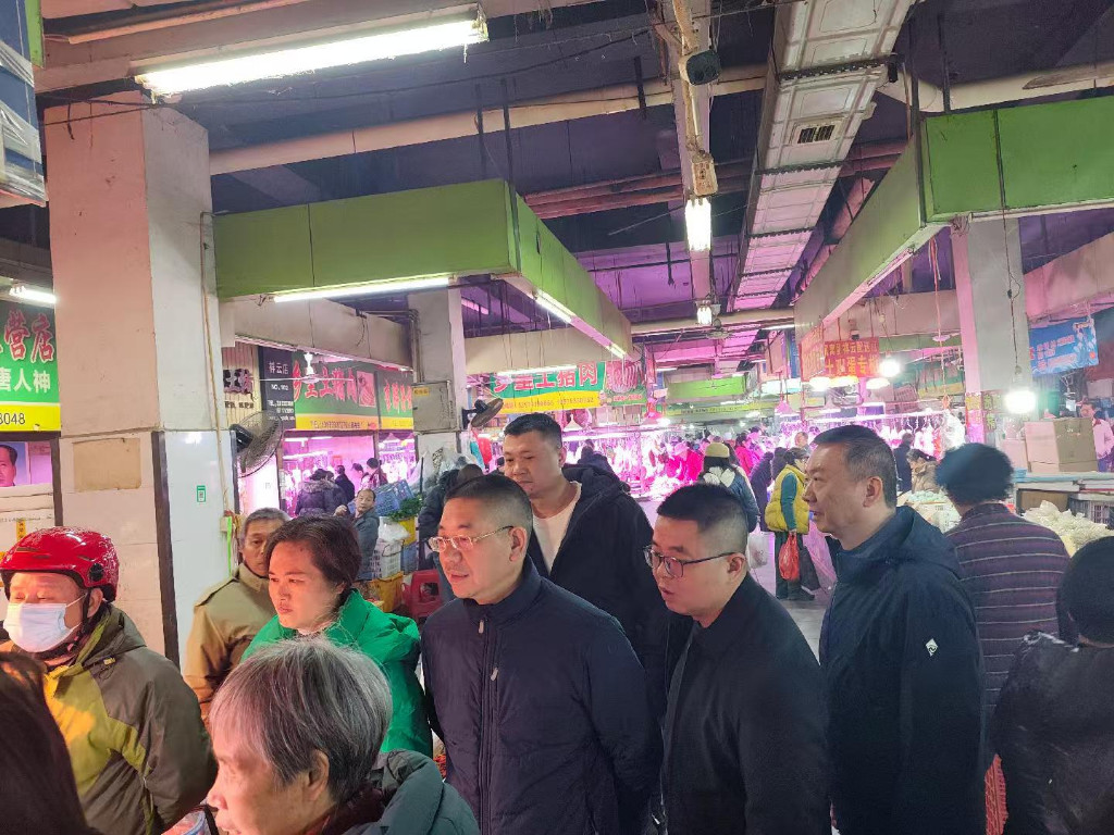 市发改委开展春节前物价巡查、反商品过度包装及塑料污染治理检查