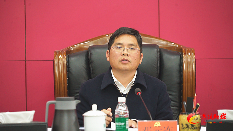邓元连主持召开县委常委会2025年第3次会议