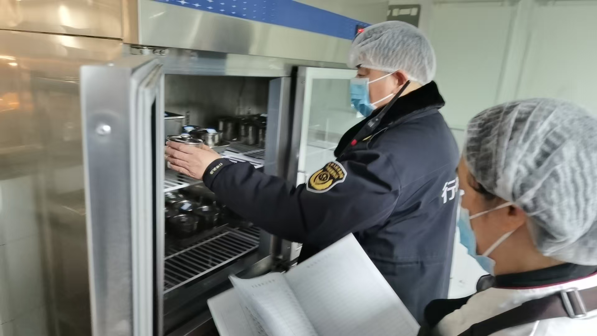 守护“舌尖上的安全”，“春季护苗”在行动