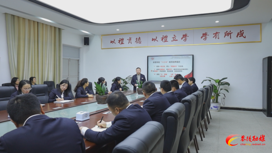 【代表风采】陈建林:教育践初心 履职显担当