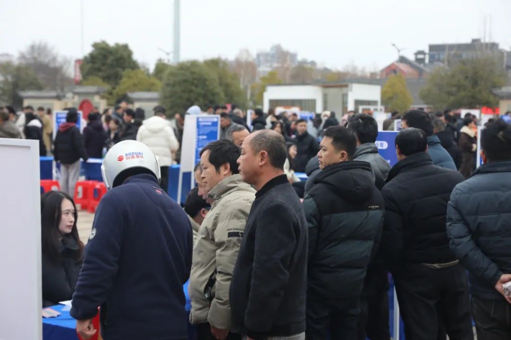 6000 岗位！12000 人次……这场招聘会人气爆棚！