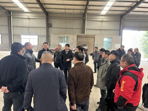 古岳峰镇赴龙门镇龙之门公司学习交流活动暨召开2025年春耕备耕座谈会——聚焦科技赋能 共谋春耕新篇