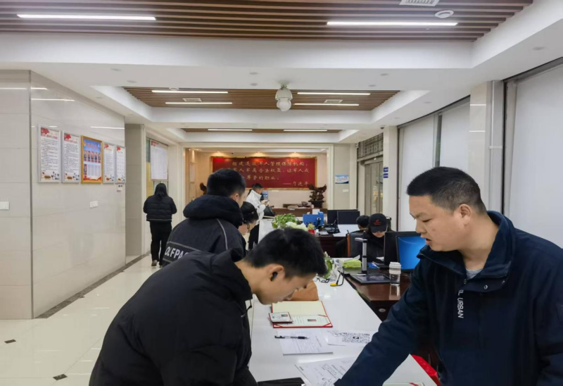 攸县迎接2025年春季退役士兵光荣返乡
