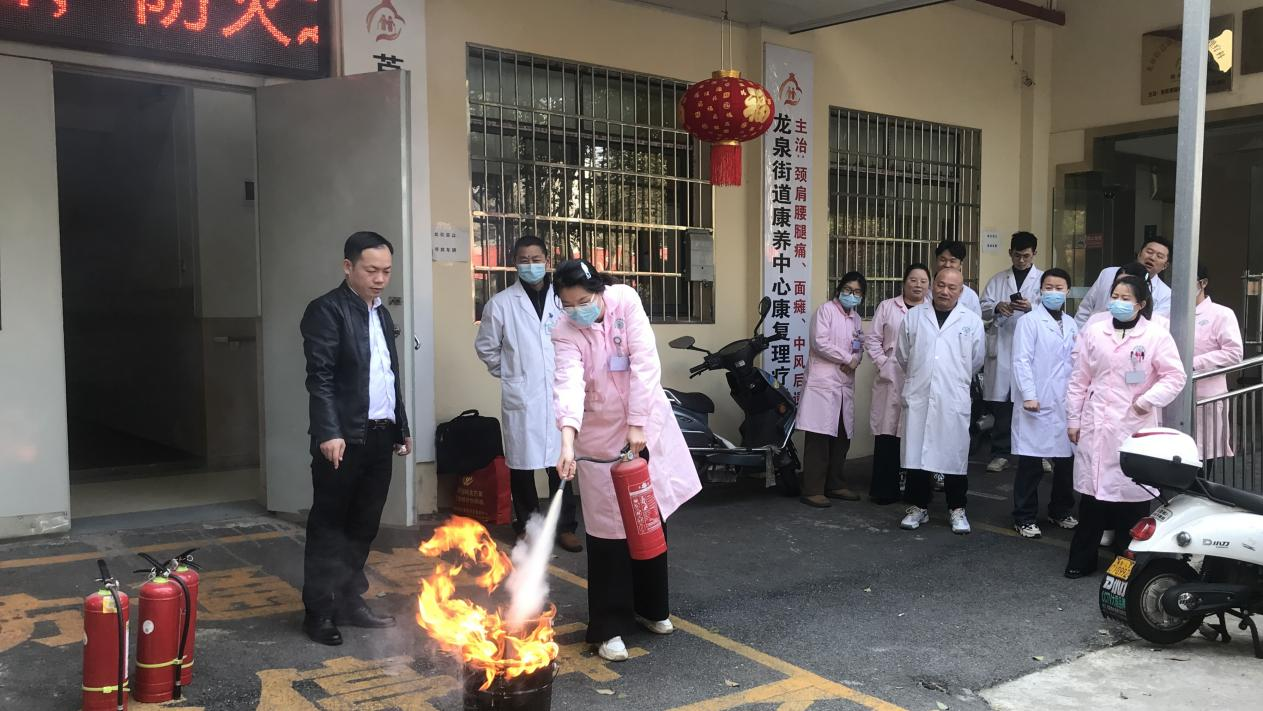 消防演练筑防线，安全意识入人心