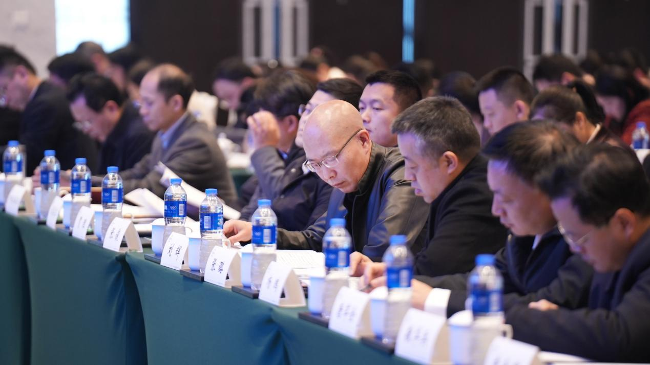 株洲市委常委、副市长刘亚亮参加2025年全市统计调查工作会议