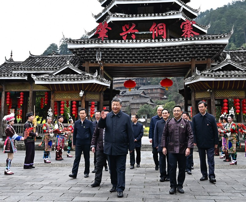 习近平在贵州考察时强调：坚持以高质量发展统揽全局 在中国式现代化进程中展现贵州新风采