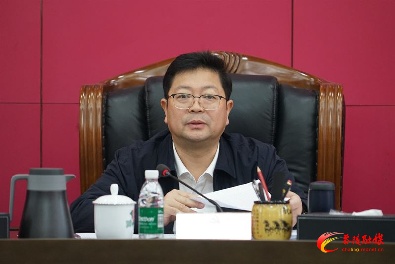 杨红兵主持召开县委常委会2025年第5次会议