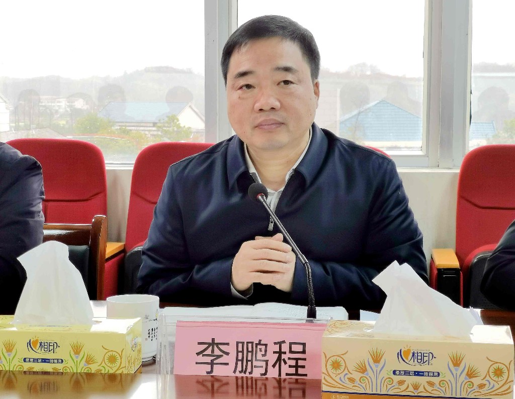 李鹏程调研粮食生产工作时强调：优结构 深改革 强保障 开创全县粮食生产高质量发展新局面