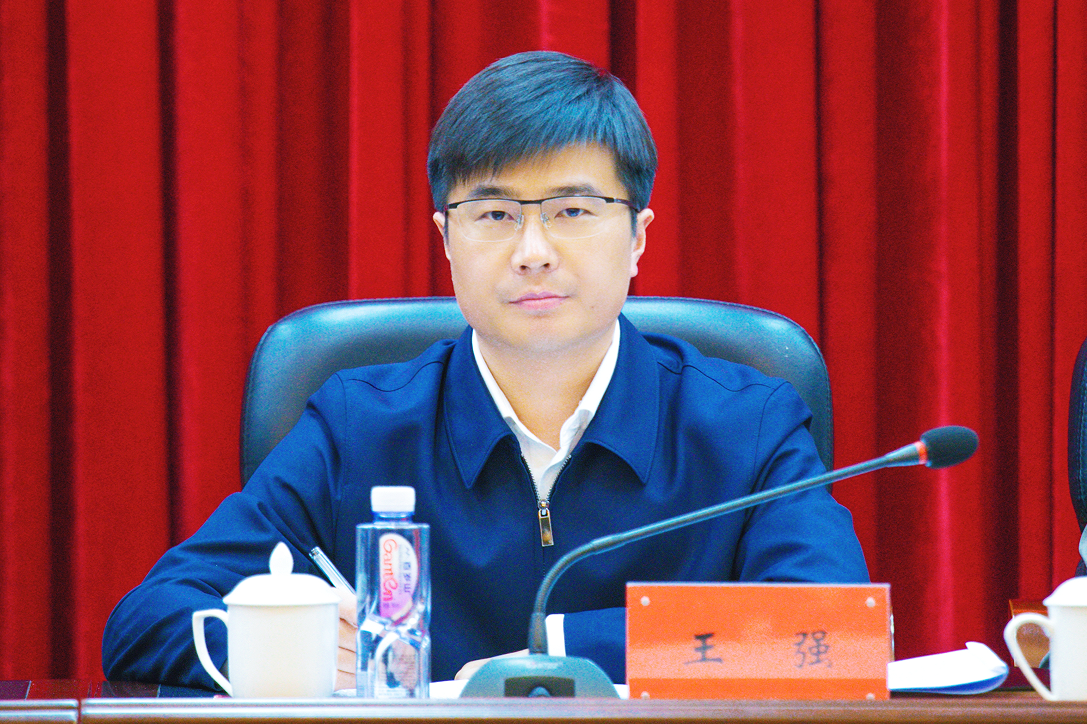2025年区委农村工作会议召开